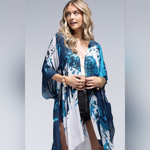 Blue Toned Artistic Print Lightweight Kimono - NEW!!! - Picture 2 of 6